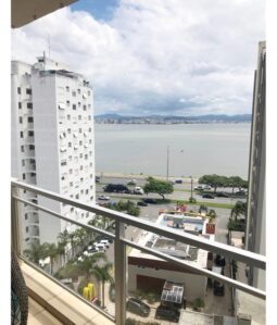 Vendo apartamento a 50 m da Beira mar norte com vista mar/Florianópolis-SC completo