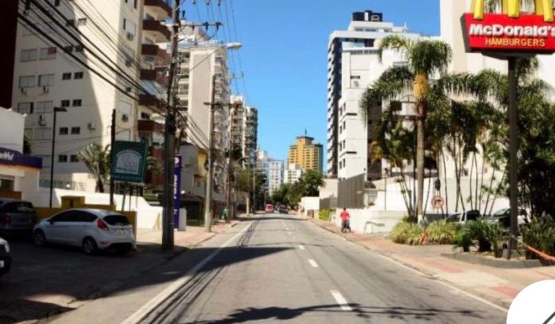 Vendo apartamento a 50 m da Beira mar norte com vista mar/Florianópolis-SC completo